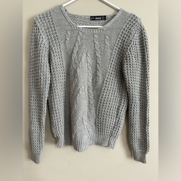 Gently Used Messi Grey Cable Knit Sweater - Size L - Picture 1 of 1